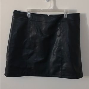 Plus Size Faux Leather Skirt - Forever 21 - 2X